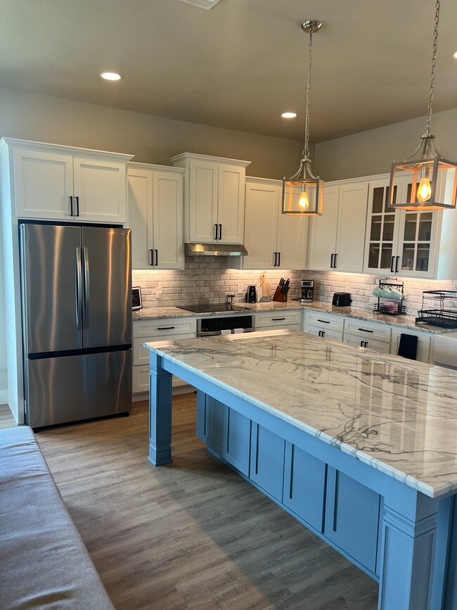 Photo - 360 Club Oak Ln