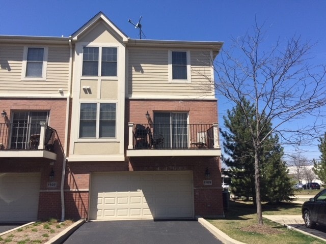 Photo - 1109 E Port Clinton Rd