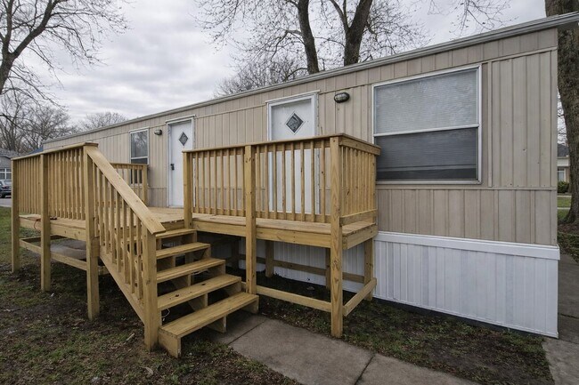 Photo - 65 Deerwood Park