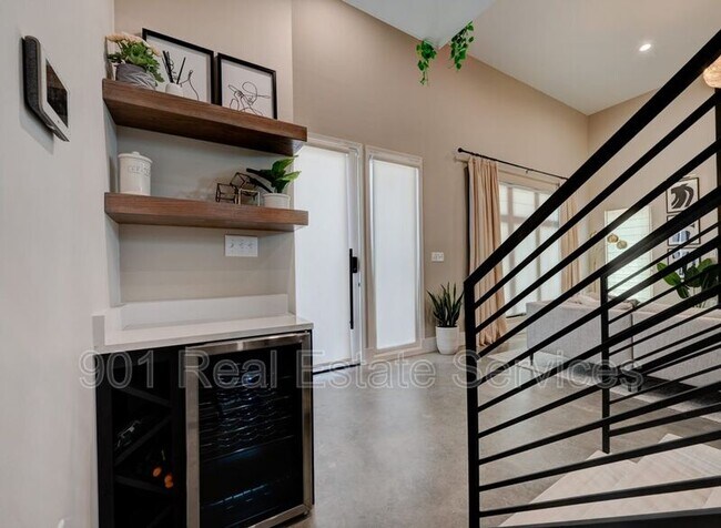 Photo - 293 Turley St
