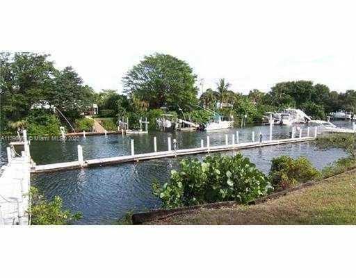 Photo - 330 Southwind Dr