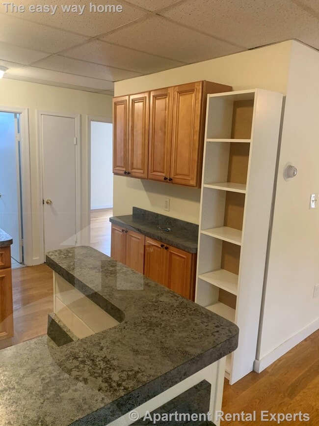 Photo - 37 Davis Square Unit #2