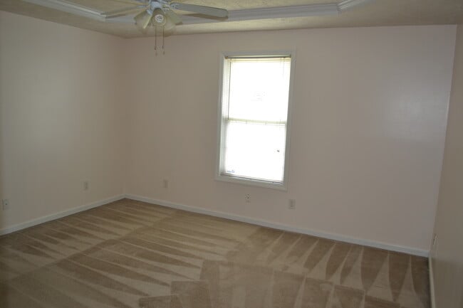 Photo - Beautiful 4 Bedroom Home in Hope Mills