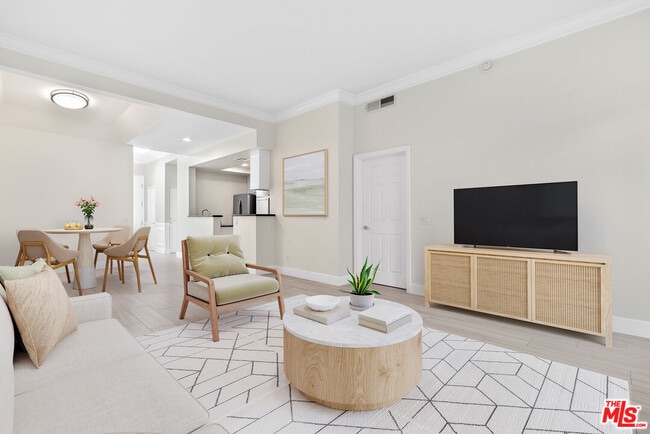 Building Photo - 1820 S Beverly Glen Blvd Unit 305