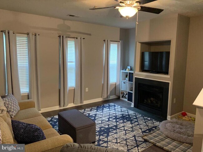 Photo - 42506 Hollyhock Terrace