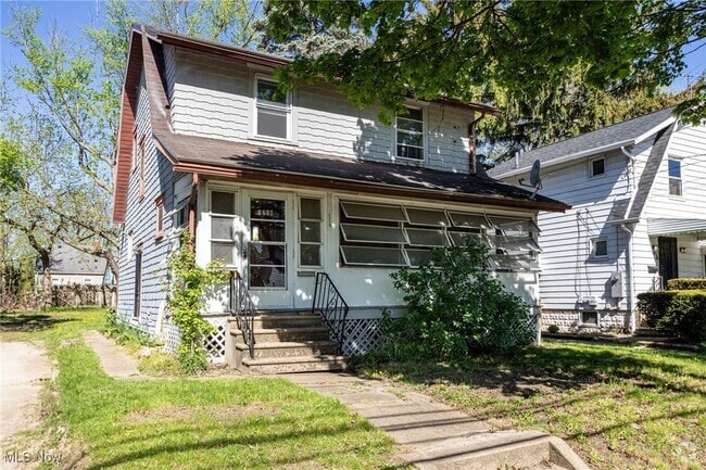 Building Photo - 1210 Brown St Rental