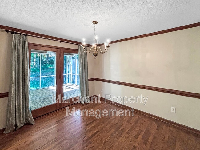 Photo - 44 Regent Dr