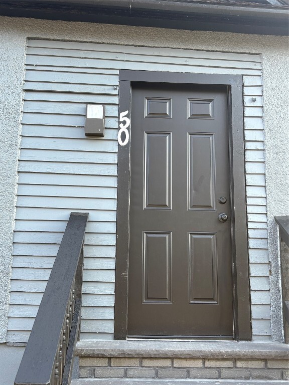 Building Photo - 50 Schubert St