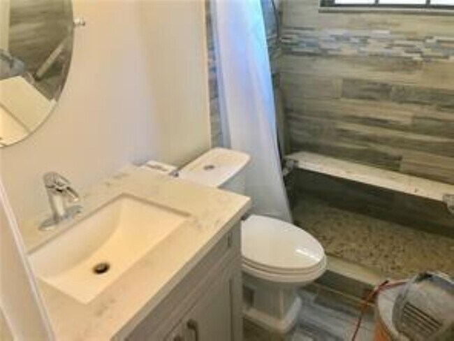 Photo - 905 NE 28th St Unit 101