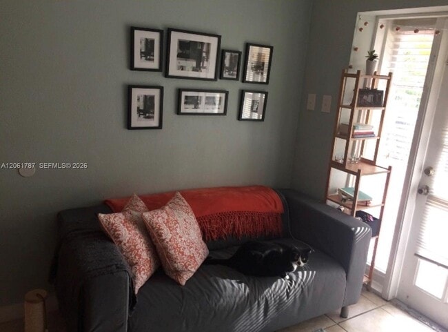 Photo - 1200 Wallace St Unit B
