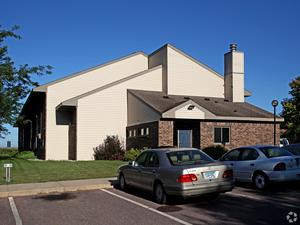 Photo - Town Edge Estates Apartments