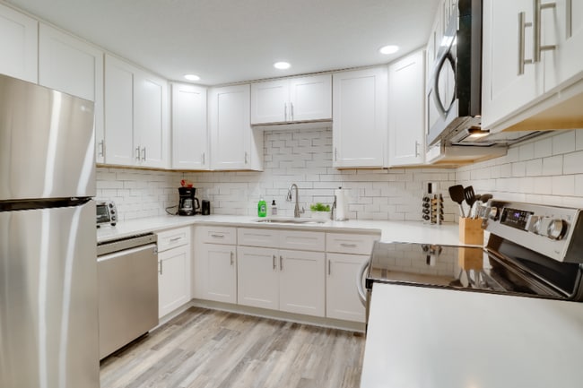 Photo - 2526 Wintergreen Ave NW