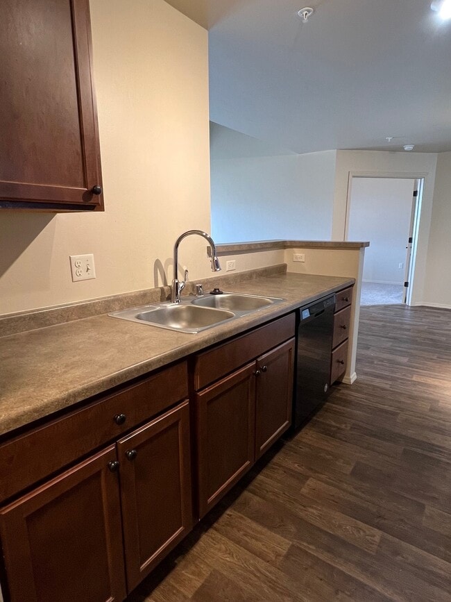 Photo - Cobblestone Creek