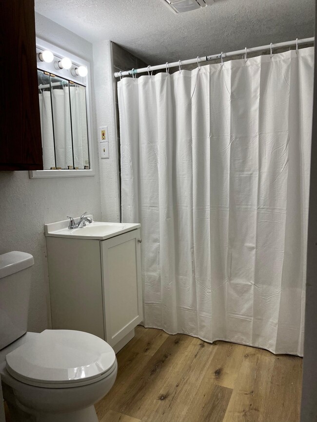 Photo - 134 N Adams St