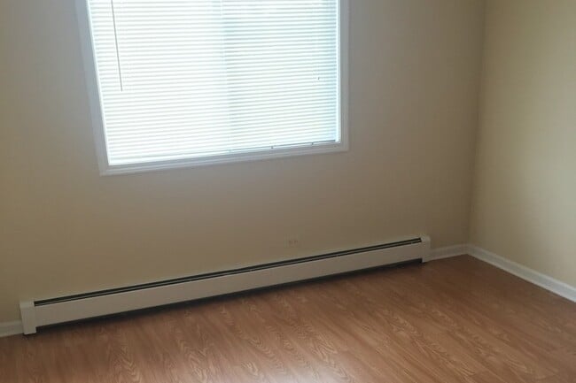 Photo - Salem Walk Apartments