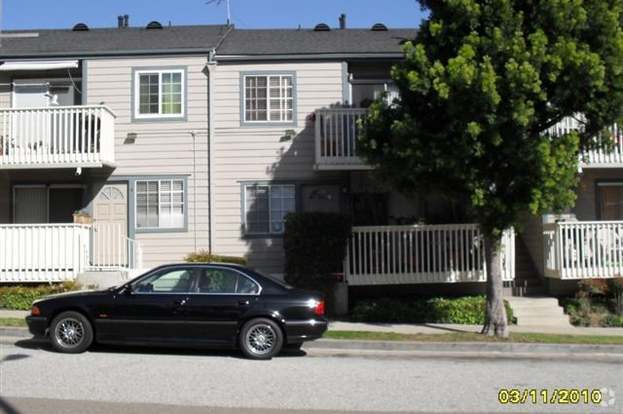 Building Photo - 25410 Dodge Ave Rental