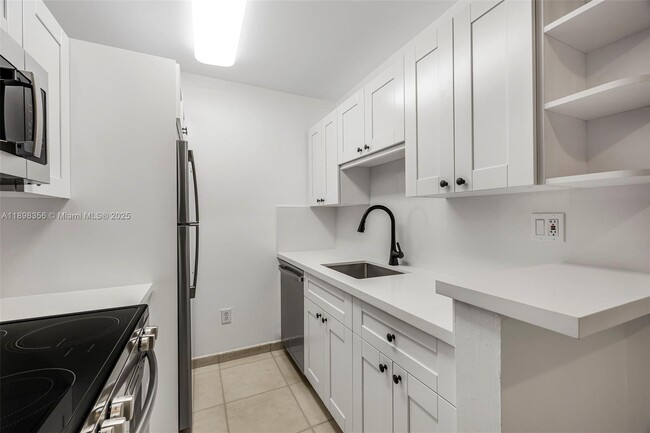 Photo - 10780 N Kendall Dr Unit E11