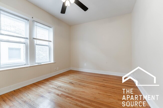 4647 N Wolcott Ave Unidad 1B