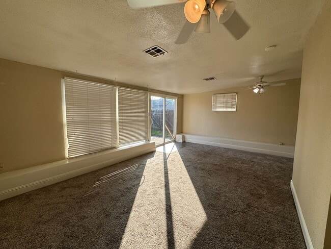 Photo - Nice Three Bedroom Corner Home