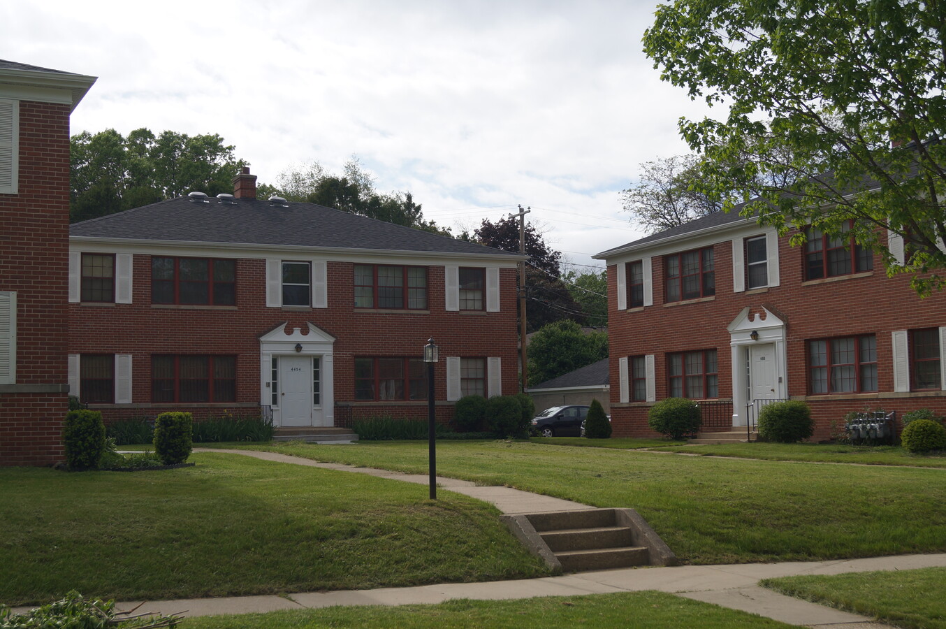 Gardens on Hillcrest - Gardens on Hillcrest