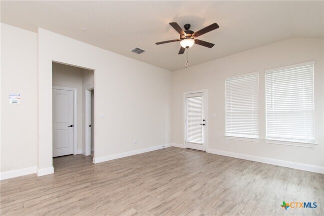 Photo - 250 Sugar Cane Rd