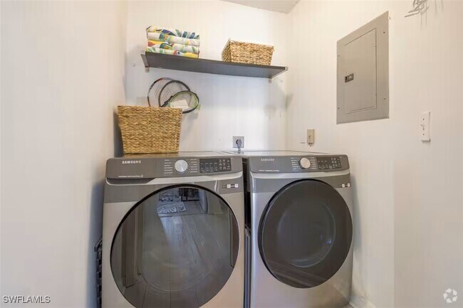 Building Photo - 7767 Jewel Ln Unit 203 Rental