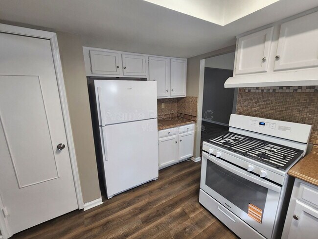 Photo - 1366 Heritage Glen Dr