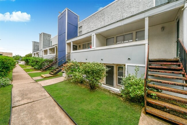 Photo - 781 Country Pl Dr Unit 1051