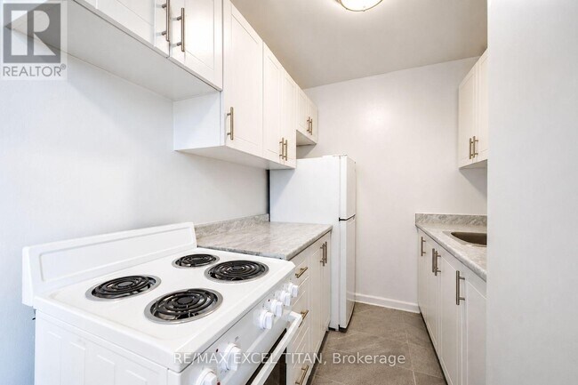 Photo - 165 Cosburn Ave. Unit 301