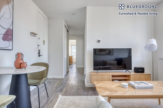 Photo - 520 W 43rd St Unit FL24-ID898