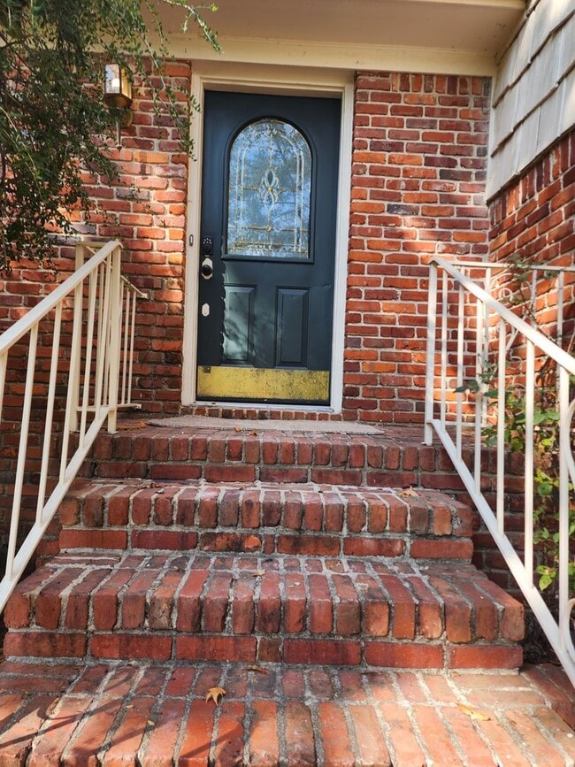 Photo - 1856 Catala Rd