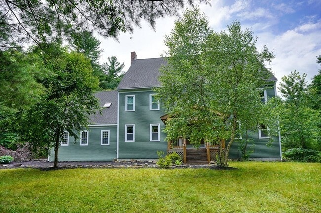 Photo - 144 Parmenter Rd