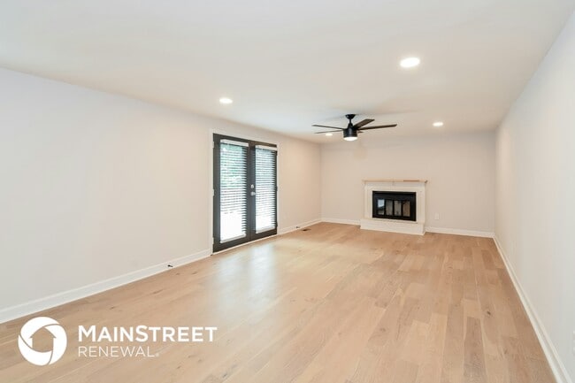 Photo - 234 Pinehurst Ln