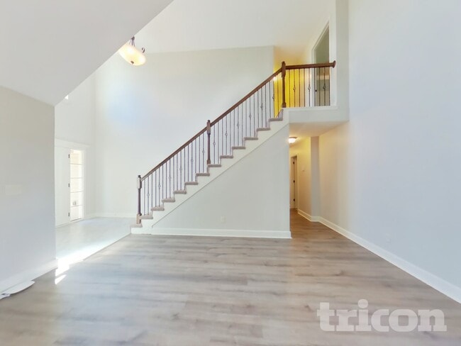 Photo - 18404 Rock Ridge N