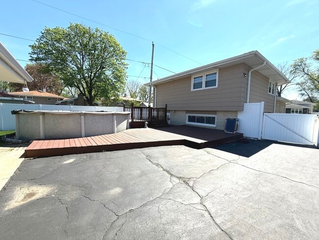 Photo - 6944 W 106th Pl