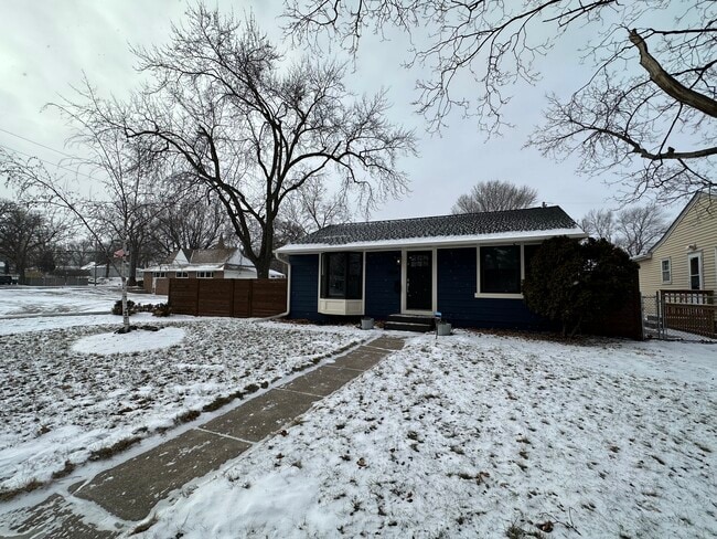 Photo - 2934 Rhode Island Ave S