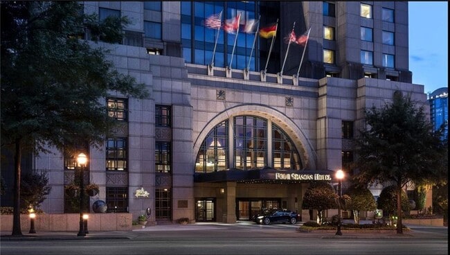 Building Photo - 75 14th St NE Unit 3160