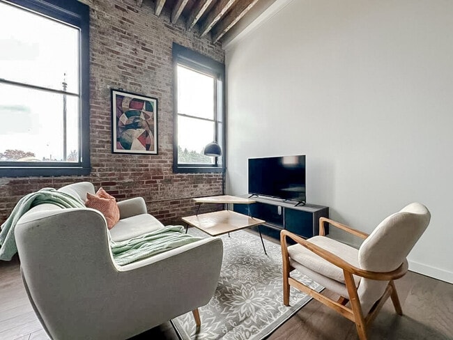 Photo - 403 W 4th St N Unidad ID1352442P