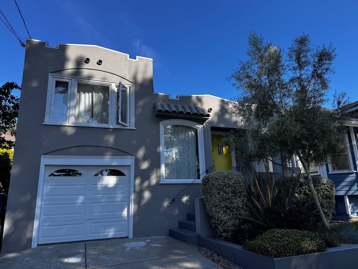 Photo - 1434 Paru St