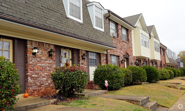 Photo - Williamsburg East