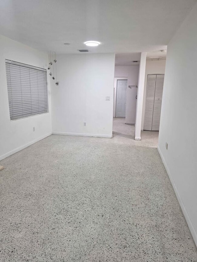 Living / Dining Area