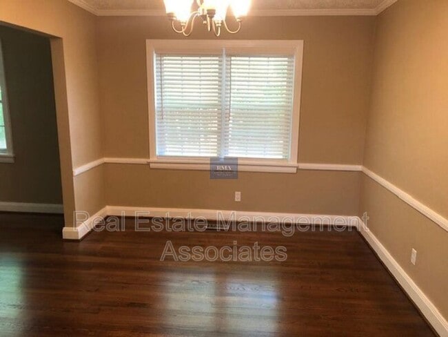 Photo - 17025 Wildwood Rd
