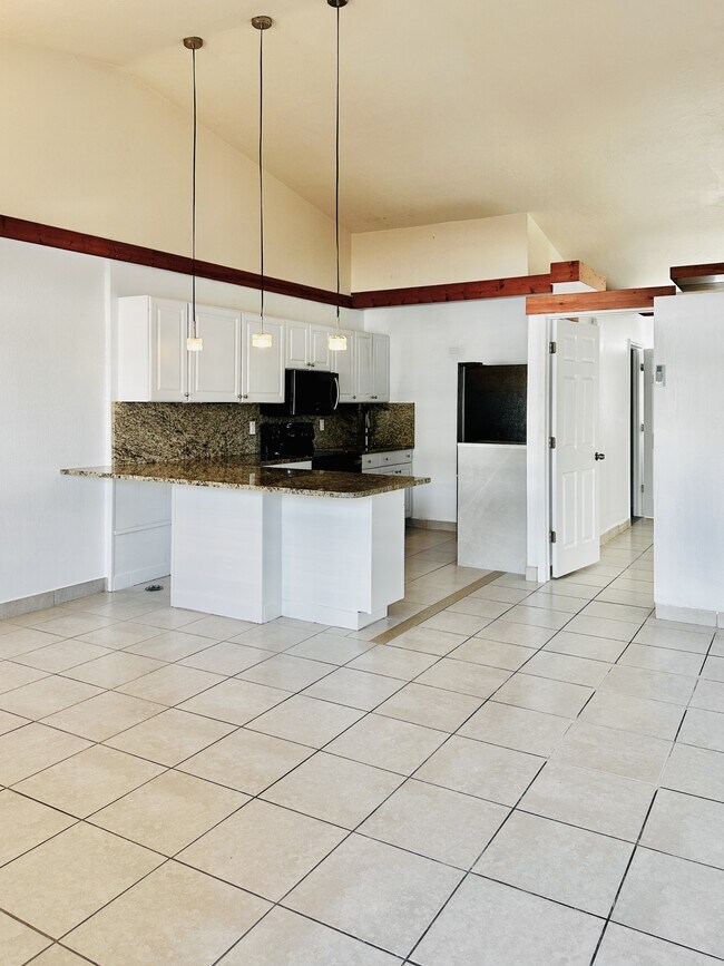 Photo - 826 Wiggins Pass Rd