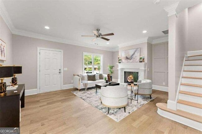 Photo - 510 Washington St NW