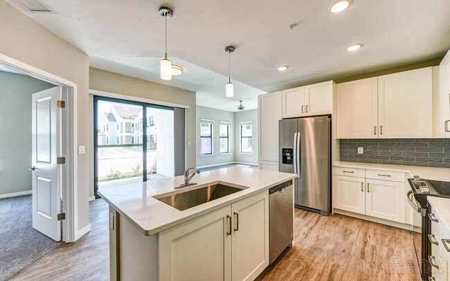 Photo - Imperial Crossing Luxury Apartment Homes