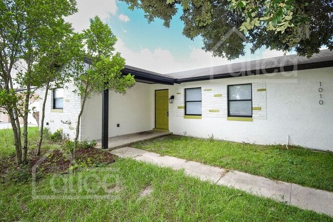 Building Photo - 1010 Vigo Ave