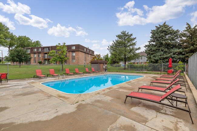 Candlewood Apartments