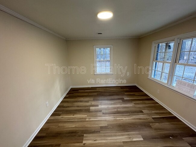 Photo - 313 Ferndale Dr