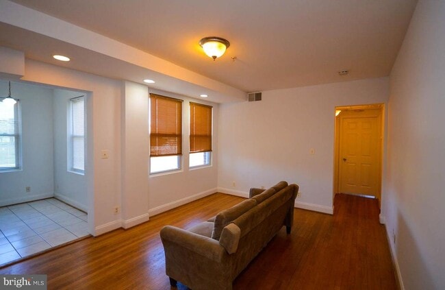 Photo - 1380 Bryant St NE Unit 202