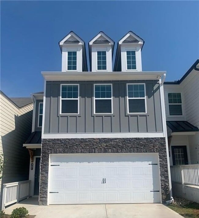 Building Photo - 220 Turner Ln